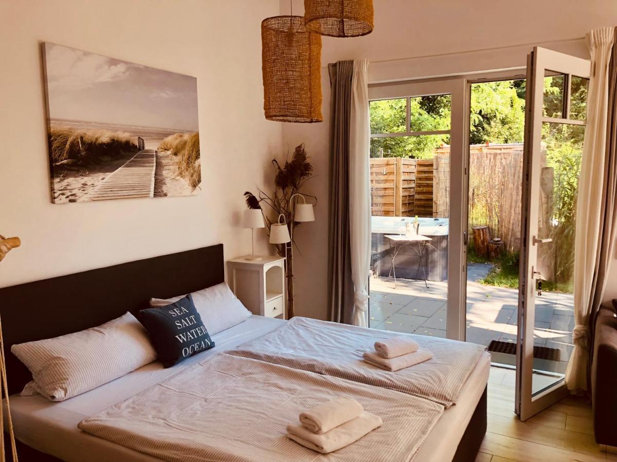 Gartenloft Mit Outdoor Whirlpool Und Garten Petershagen-Eggersdorf المظهر الخارجي الصورة