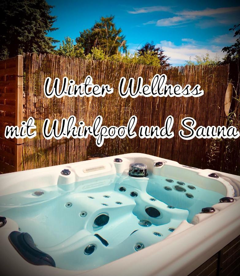 Gartenloft Mit Outdoor Whirlpool Und Garten Petershagen-Eggersdorf المظهر الخارجي الصورة